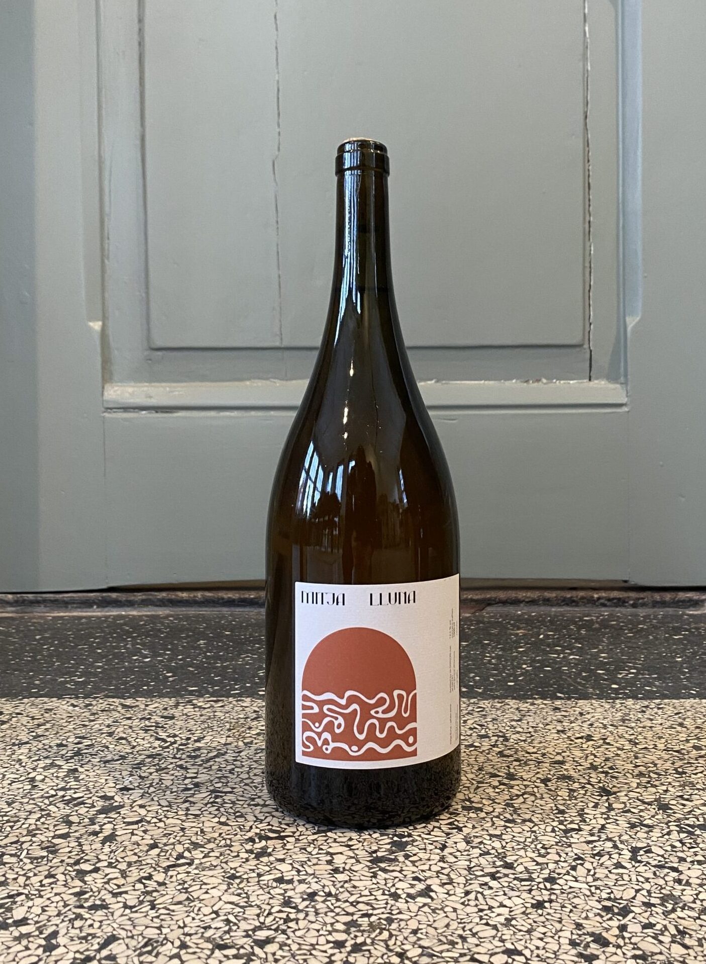 Niloufar Wine Mitja Lluna